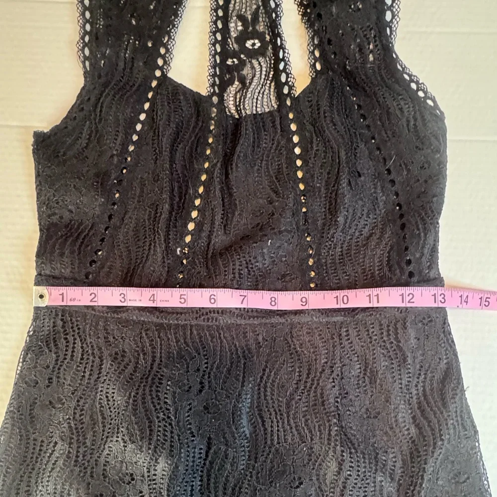 Alexia Black Lace Open Back Midi Dress – Size M - Picture 12 of 15